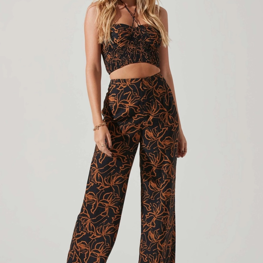 ASTR Sayla Wide Leg Abstract Print Pants